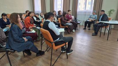29 қыркүйек күні Психологиялық қолдау орталығында Қарағанды облысының білім басқармасының жаңа басшысы Дулат Шәкенұлы Жекебаевпен мазмұнды кездесу өтті.